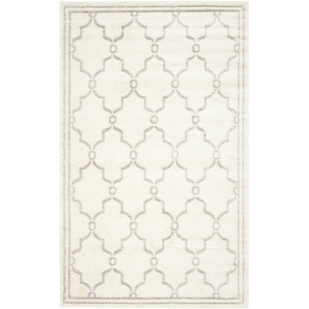 5' x 8' Indoor/Outdoor Area Rug in Ivory / Light Gray