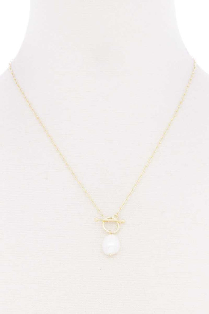 Pearl Toggle Clasp Necklace - Deals Kiosk
