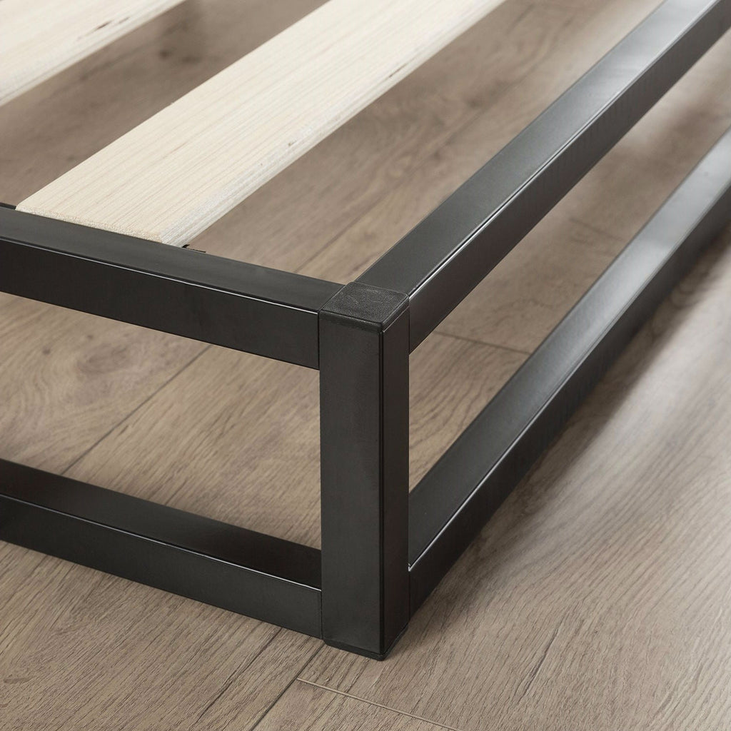 Queen size 6-inch Low Profile Metal Platform Bed Frame with Wooden Slats - Deals Kiosk