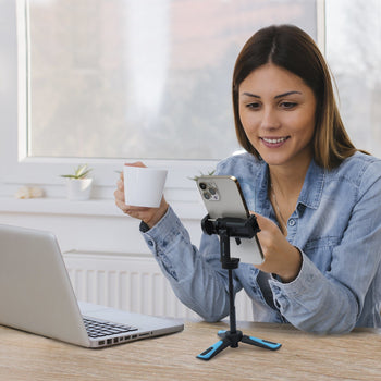 Telescopic Phone Stand - Deals Kiosk